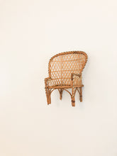 Charger l&#39;image dans la galerie, Doll Chair
