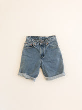 Lataa kuva Galleria-katseluun, Vintage Denim Shorts
